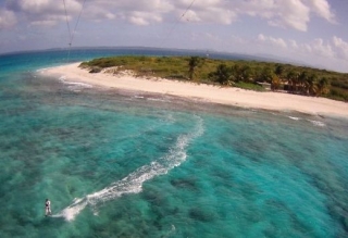  Kitesurfing stay in the Antilles 